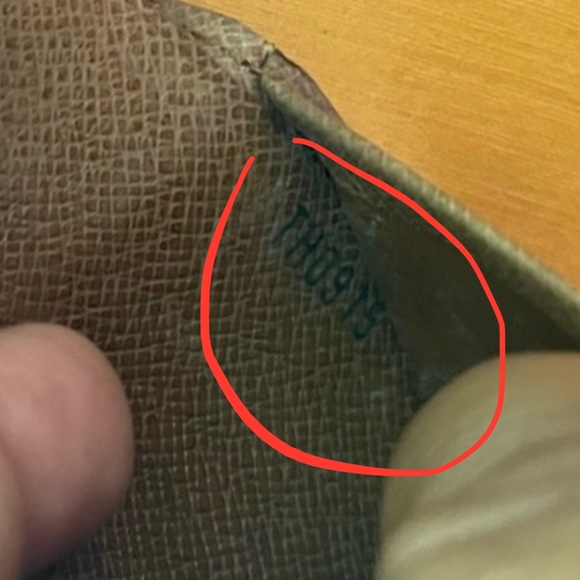 Authentic 💯 Louis Vuitton Monogram Portefeiulle Elise Trifold Wallet - Picture 10 of 10